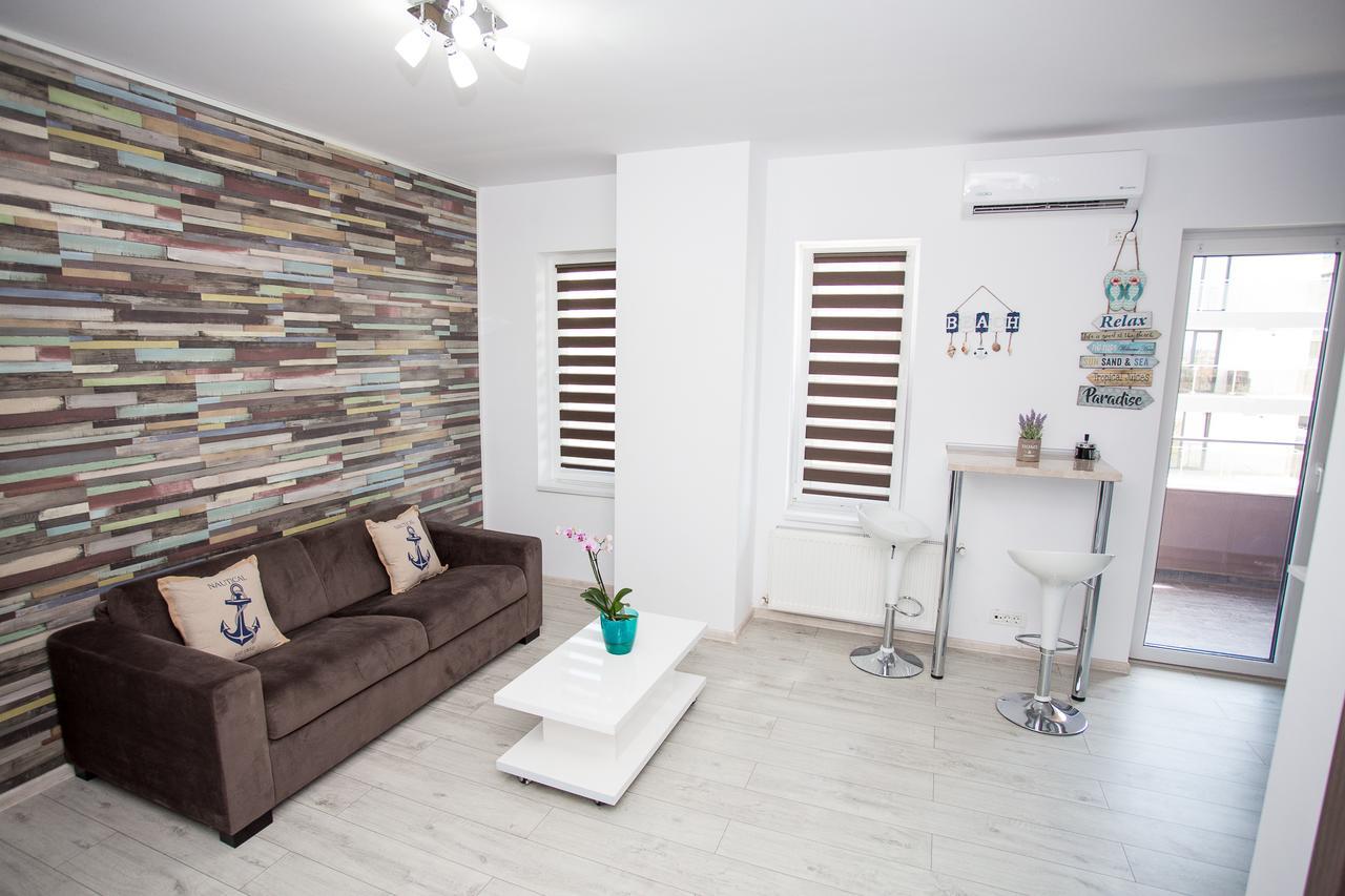 Axy Apartament Apartment *